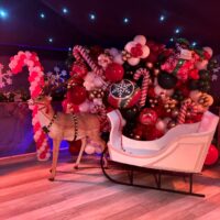 Santa’s Sleigh, Reindeer, and Christmas Balloon Wall Package