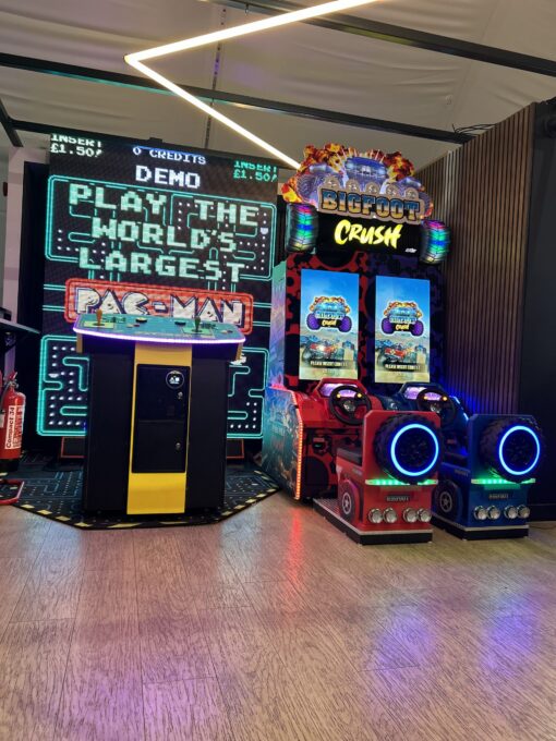 Contactless arcade machine with Nayax card payment system for venue hire